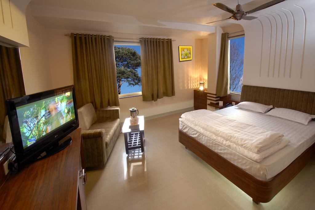 Hotel Tulsi Exotic بوبال الغرفة الصورة